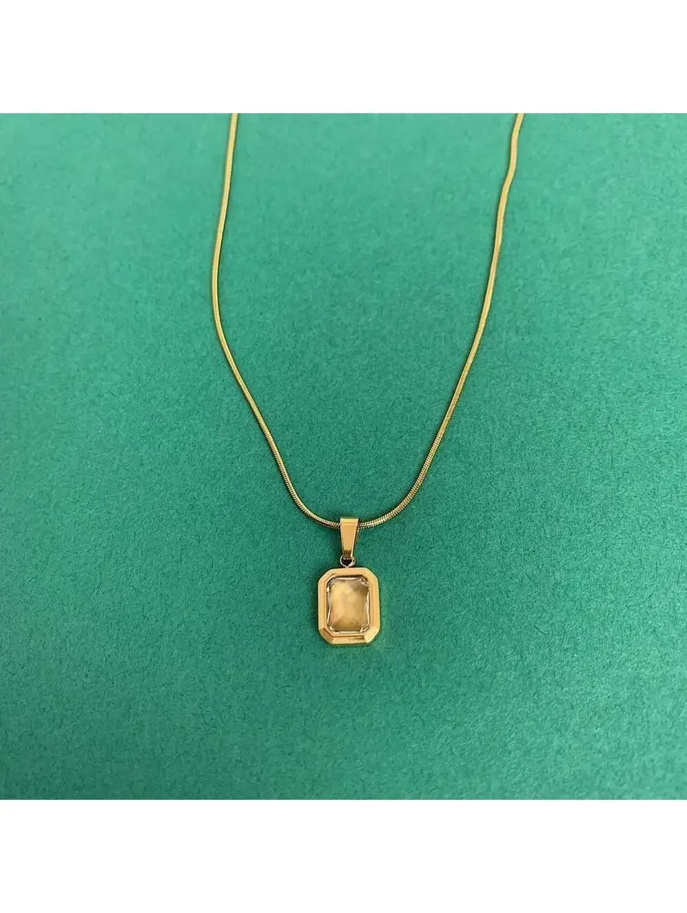 Classy Gold Rope Chain Bronze jewel opal pendant necklace. Gold Plated